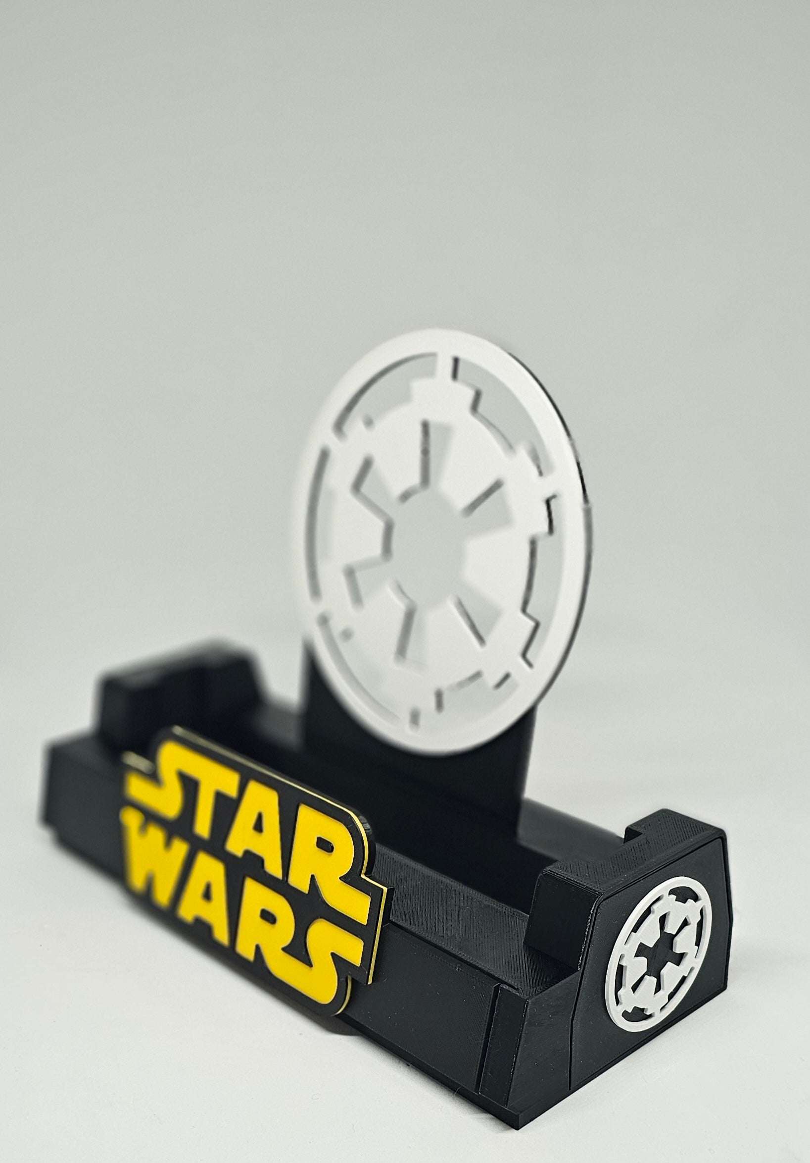 Deluxe Comic Book Stand