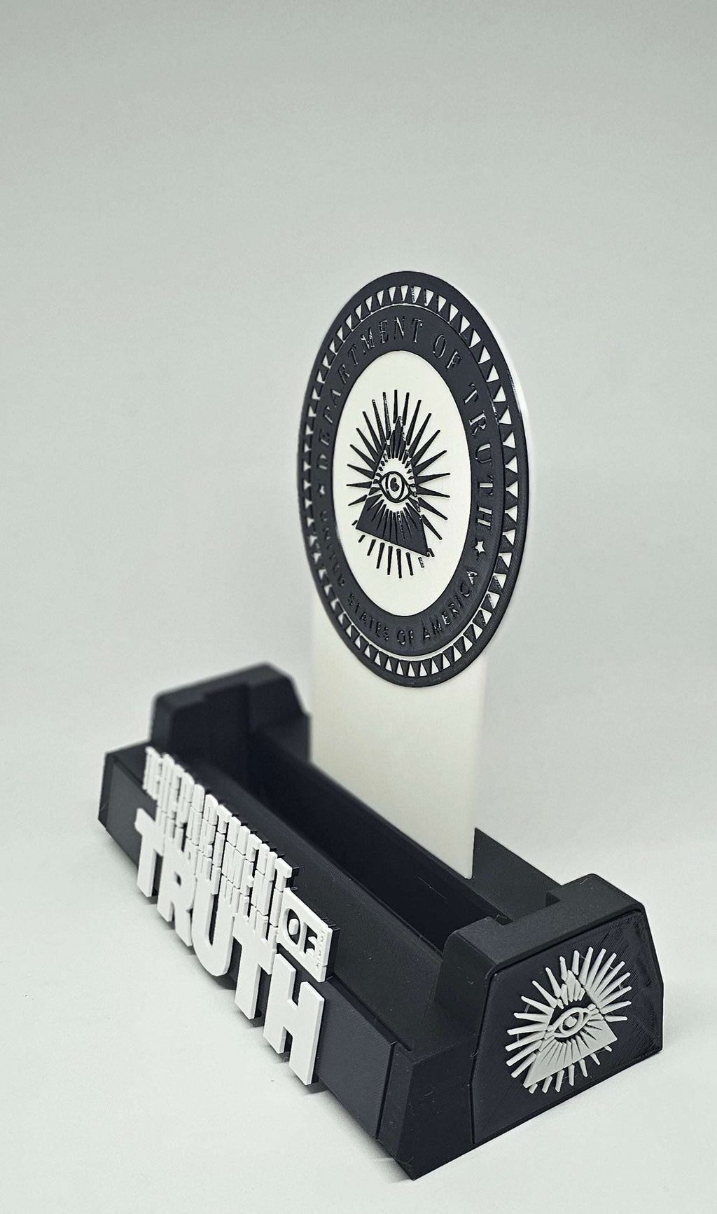 Deluxe Comic Book Stand
