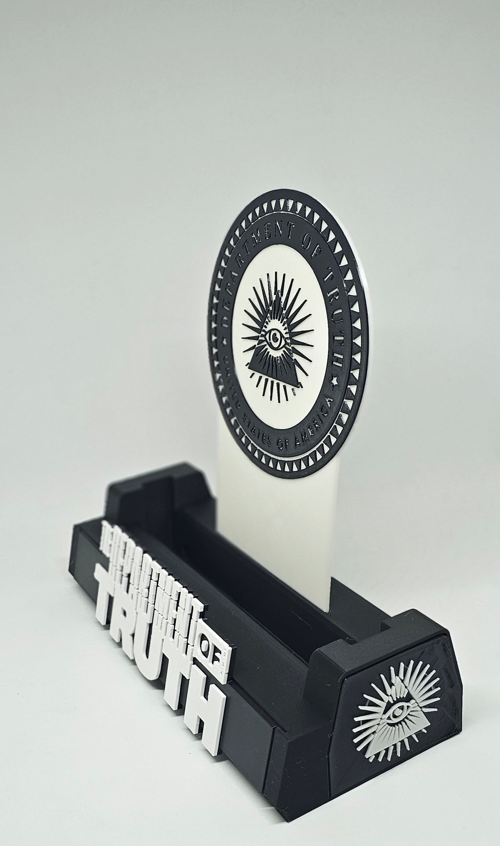 Deluxe Comic Book Stand